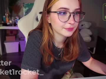 girl
        pocketrocket_ cam image #2957491