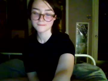 girl
        soursou cam image #2341536