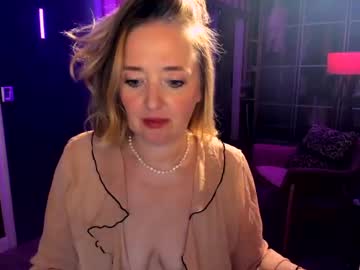 girl
        braingirl cam image #4594483
