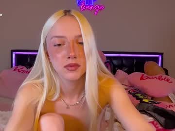 girl
        riababe cam image #6220929