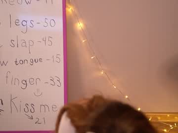 girl
        oliviavilolobos cam image #4383631
