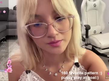 girl
        lovelybianca_ cam image #4422703