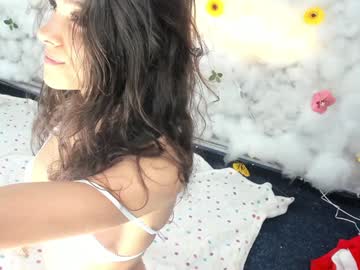 girl
        babyaylin cam image #6853605