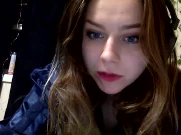 girl
        lillypadgrl cam image #2686761