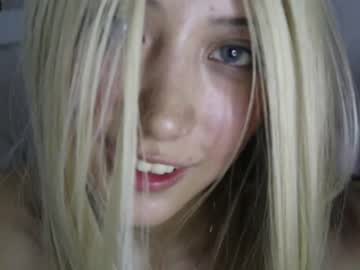 girl
        wendy_daniela cam image #3086330