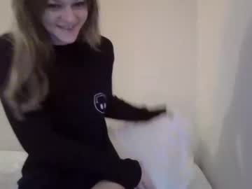 girl
        unholyxholly cam image #1007137