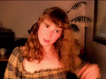 girl
        olivia8697 cam image #1652423