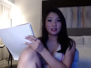 girl
        london_tipton cam image #2514242