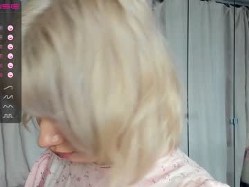 girl
        melissacarterr cam image #497530