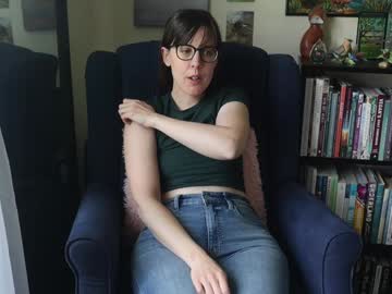 girl
        ellynaomi cam image #4838003