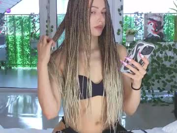 girl
        yononeey cam image #6790874
