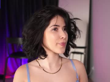 girl
        anniehillofficial_ cam image #6240439
