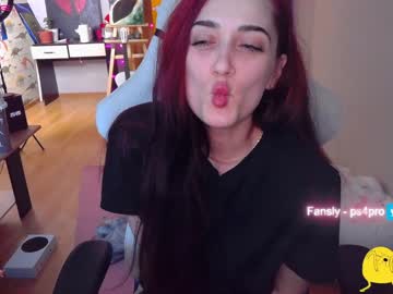 girl
        ps4pro cam image #1242904