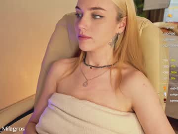 girl
        mia_milagros cam image #4829053