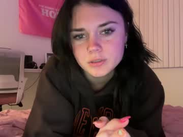 girl
        queencassidyy cam image #3462414