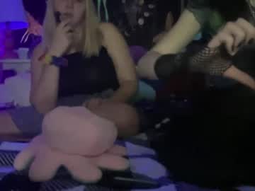girl
        xxxdeianira cam image #2449449