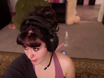 girl
        serareads cam image #5947400