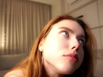 girl
        who_s_there cam image #6556661