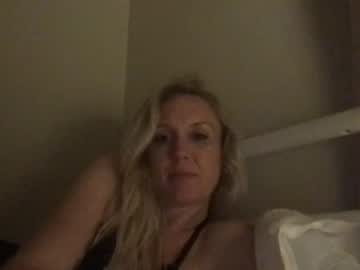 girl
        eveandtheforbiddenfruit cam image #4024062