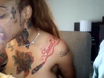girl
        creamyexotica cam image #261283
