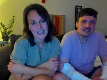 couple
        pinklovers0215 cam image #1371107