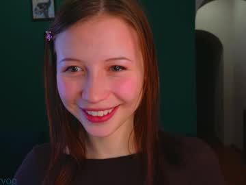 girl
        delorathecookie cam image #6219110