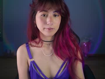 girl
        greeny_mat cam image #4903759