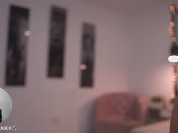 girl
        laura_roldan cam image #4146672