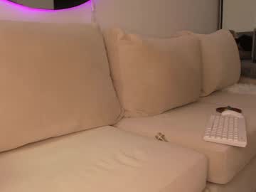 girl
        lonelly_lolly98 cam image #5176995