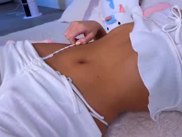 girl
        canikissyou_ cam image #6866176