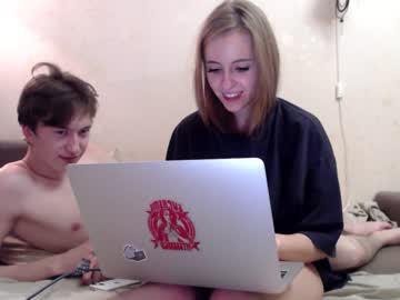 couple
        sweettt_dreams cam image #218870
