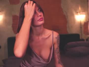 girl
        dreamana cam image #2877515