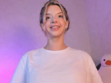 girl
        lesi_moonie cam image #4366307