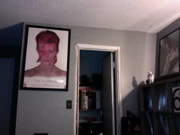 girl
        sexyvexy13 cam image #2939230