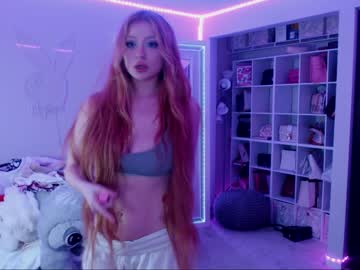 girl
        ccinnamon cam image #5809469