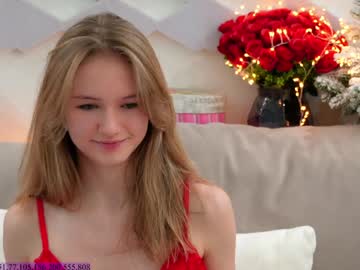 girl
        alexandra_demore cam image #5830271