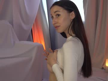 girl
        sunny_maria cam image #1479467