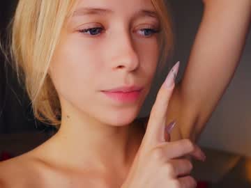 girl
        shelleybuss cam image #4955252