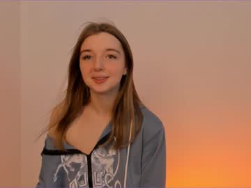 girl
        elizabeth__gray cam image #388519