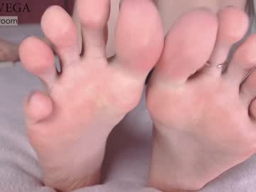 girl
        iris_vega cam image #1253127