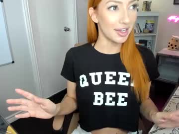 girl
        miss_bee cam image #2252517