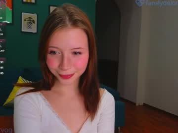 girl
        delorathecookie cam image #6131451