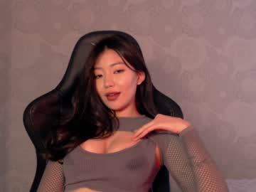 girl
        aimeclarks cam image #2313621
