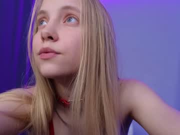 girl
        appr0ved cam image #1071978