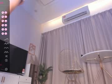 girl
        lo_vely_su cam image #2660809