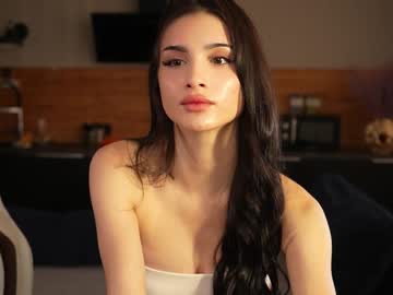 girl
        pixelmuse cam image #4779289