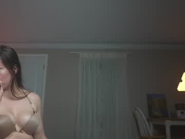 girl
        chroniclove cam image #6398753