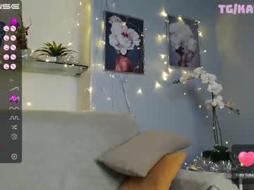 girl
        kaysi_vi cam image #739959