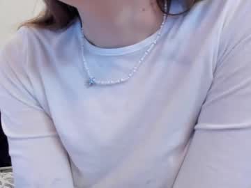 girl
        mira_tasty cam image #5796987