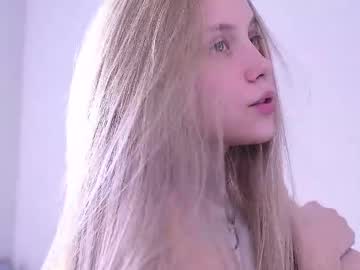 girl
        appr0ved cam image #6741379